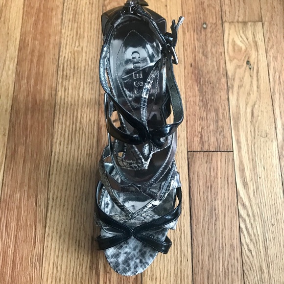 GUESS Sexy Stiletto Platform Heel - Picture 3 of 8